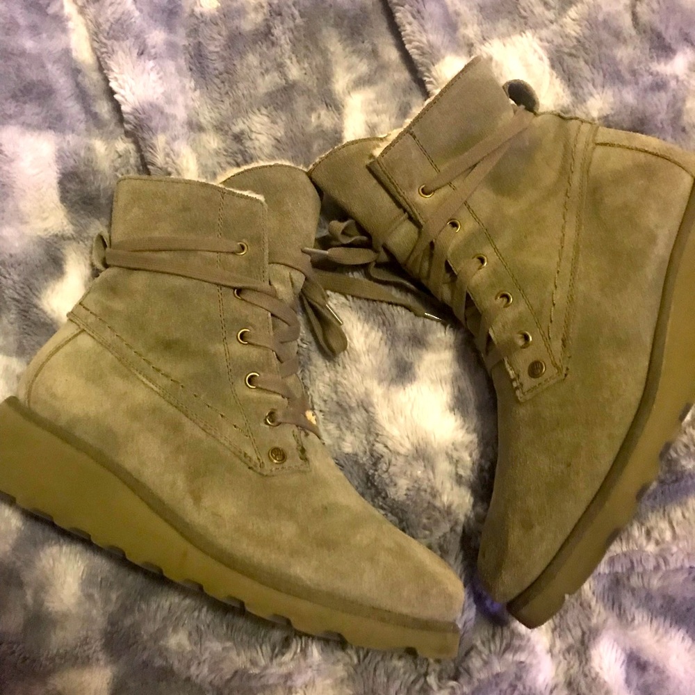 BearPaw boots Krista green Olive sz 7
